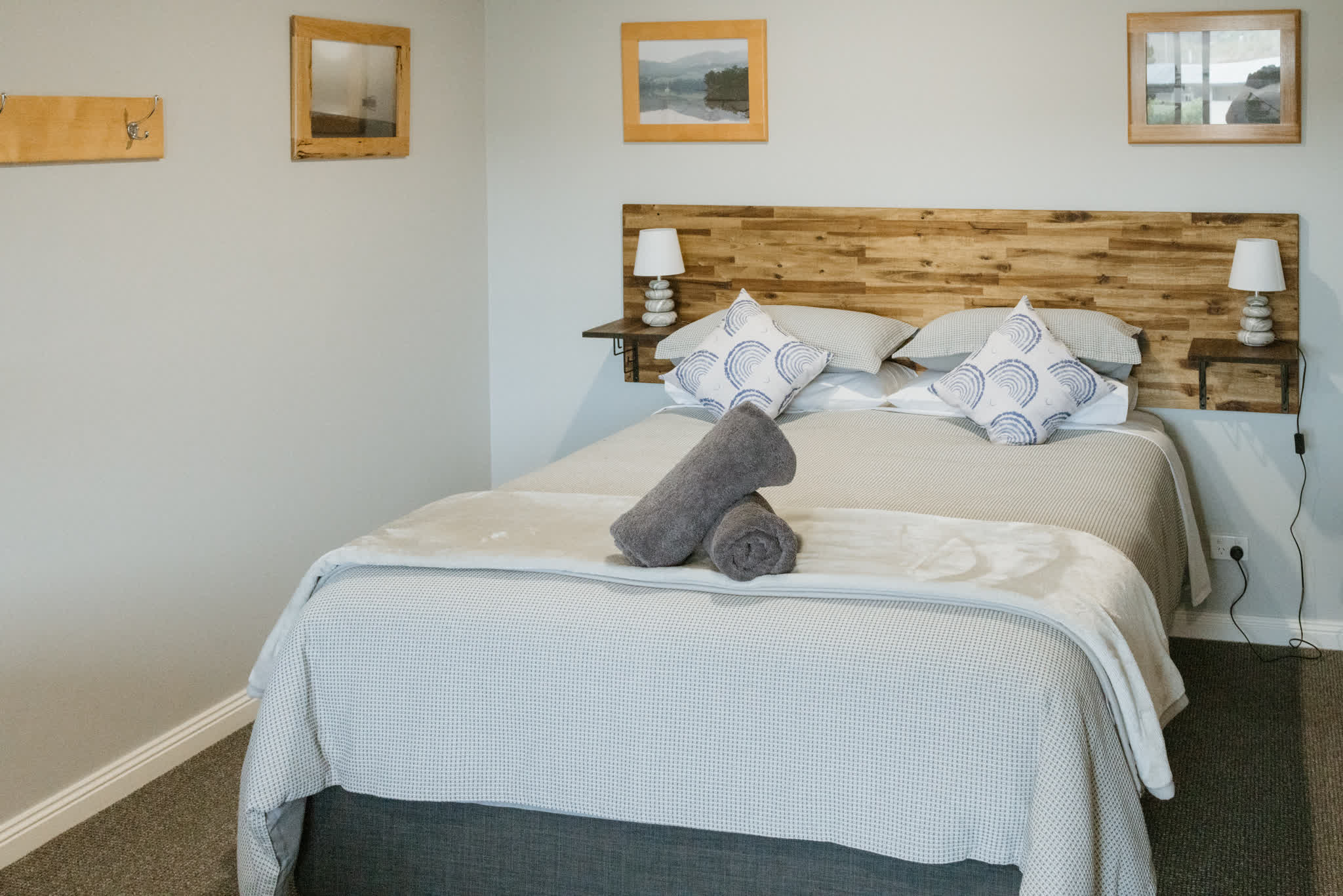 Huon River Sunrise Suite - Gallery Image 10