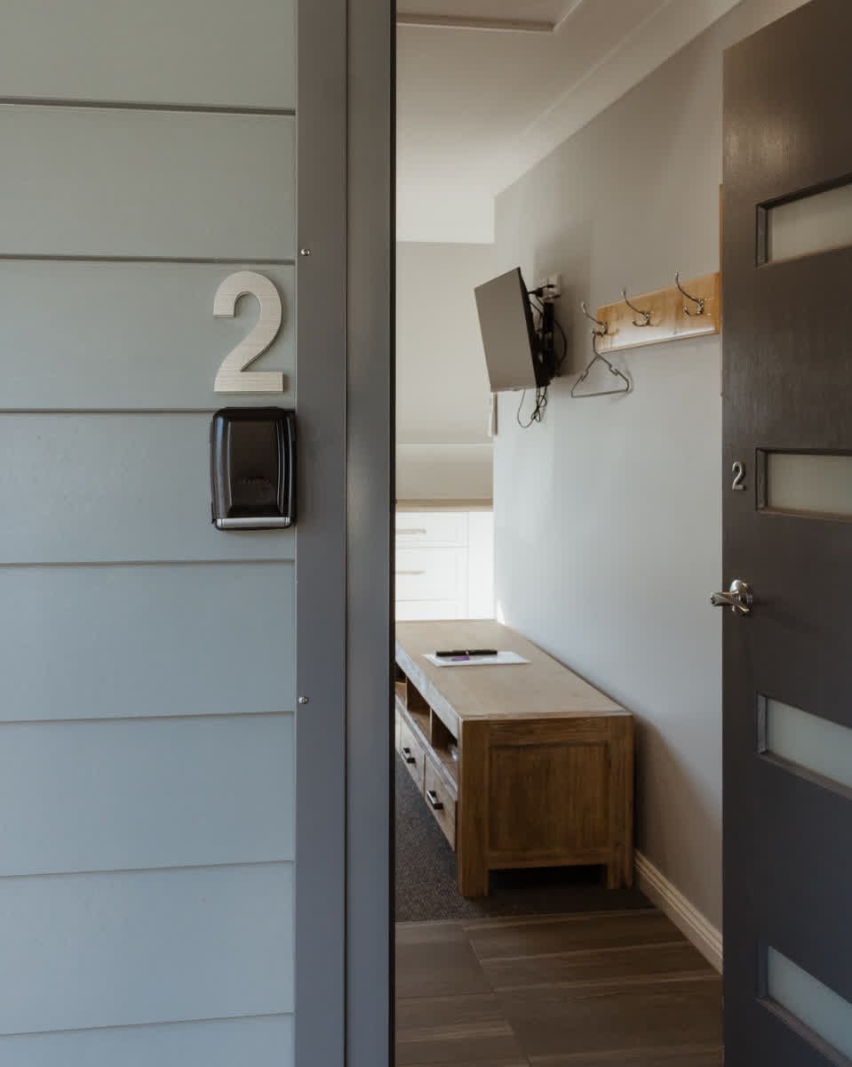 Mountain View Suite - Gallery Image 3