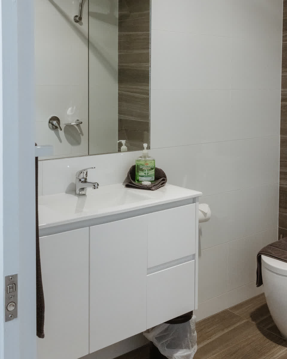 Mountain View Suite - Gallery Image 6