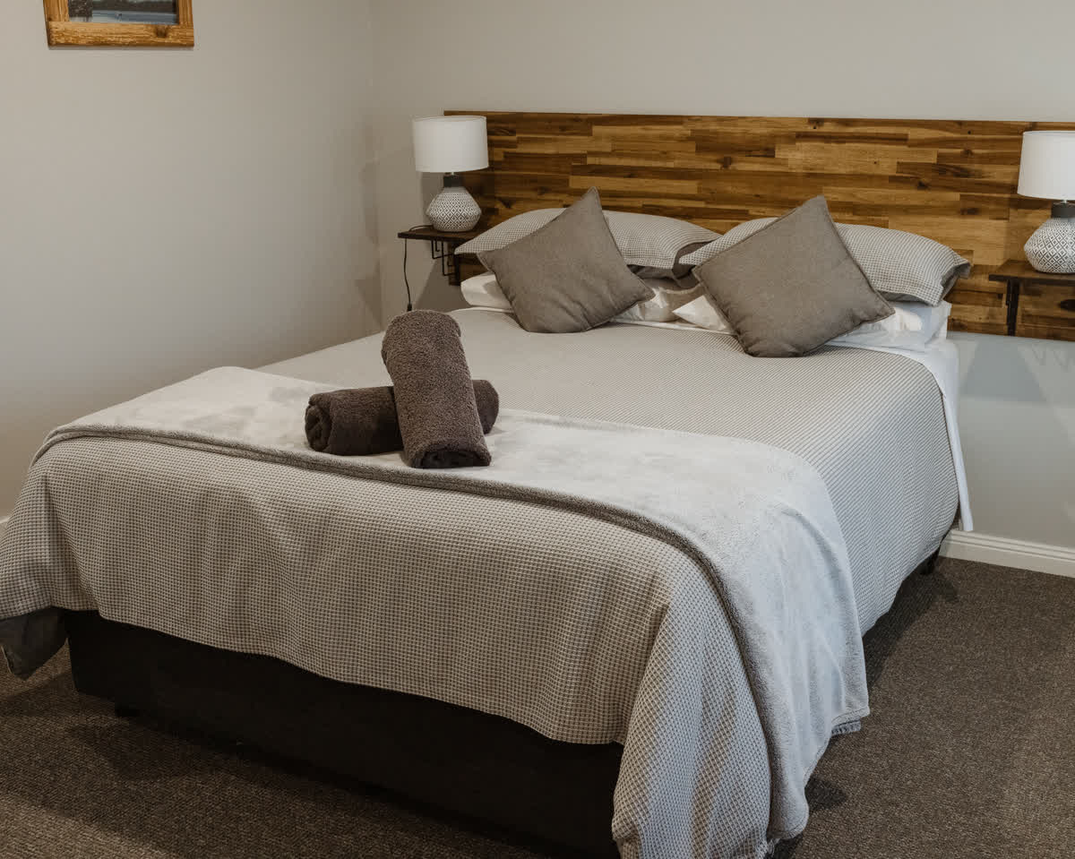 Mountain View Suite - Gallery Image 9