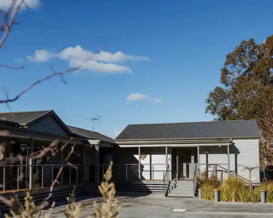 Photos of Boat Reflections accommodation on the Huon River in Franklin, Tasmania. Taken by Josh Withers, Tasmanian photographer and wedding celebran