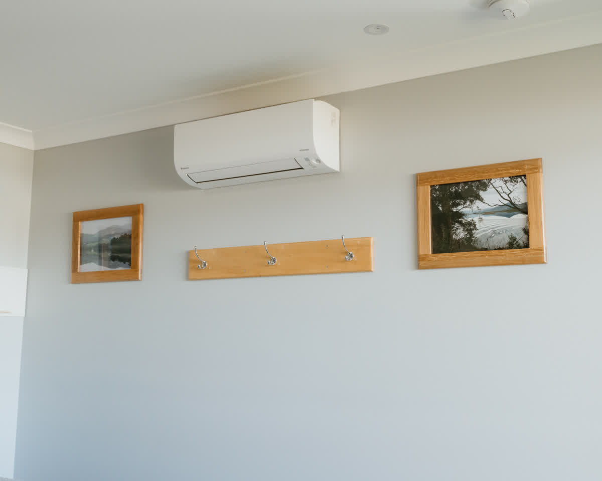 Honeymoon Suite - Gallery Image 14