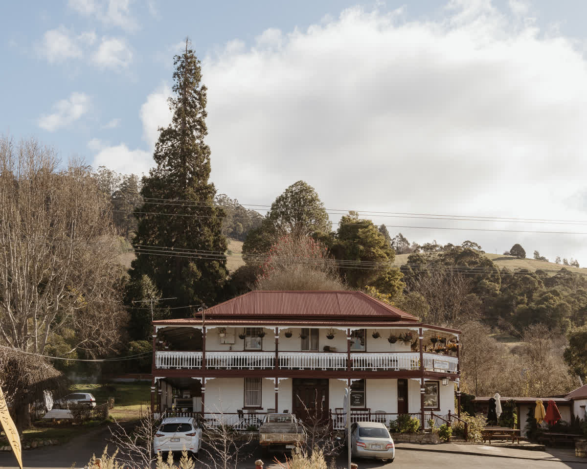 Honeymoon Suite - Gallery Image 16