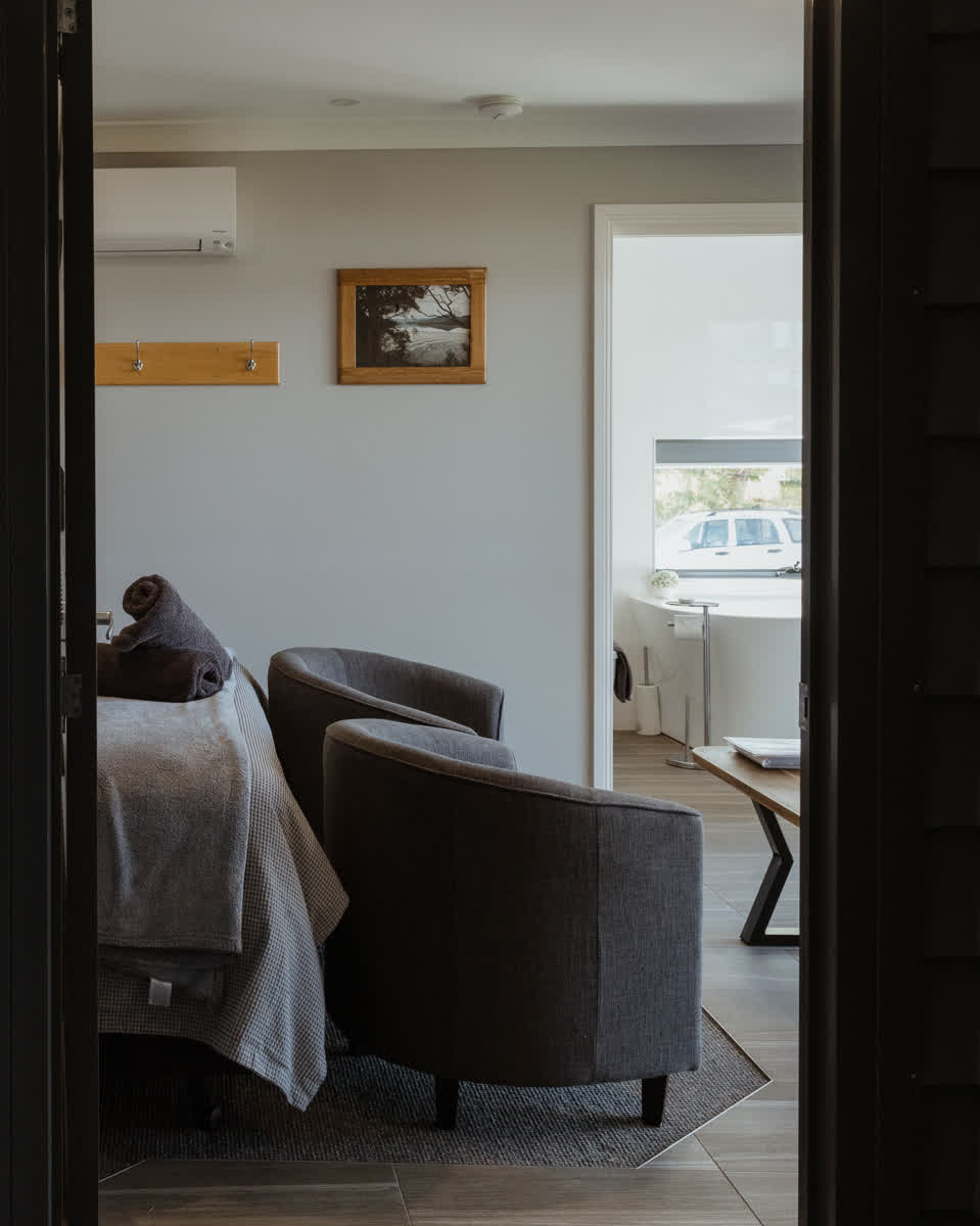 Honeymoon Suite - Gallery Image 3