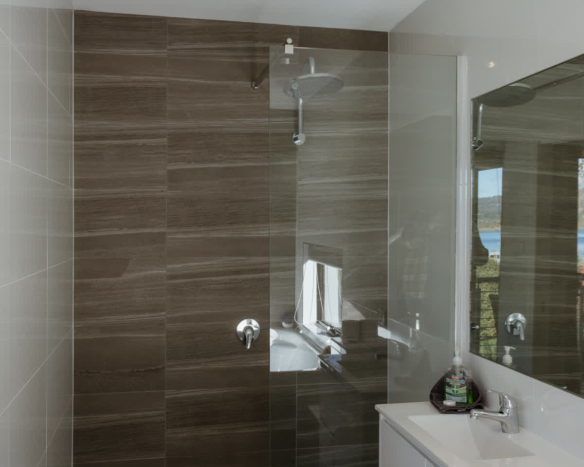 Honeymoon Suite - Gallery Image 8