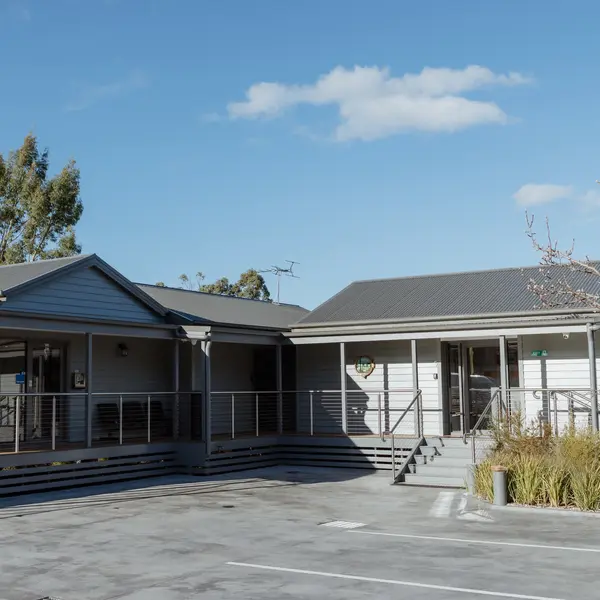 Huon River Sunrise Suite, gallery view 39