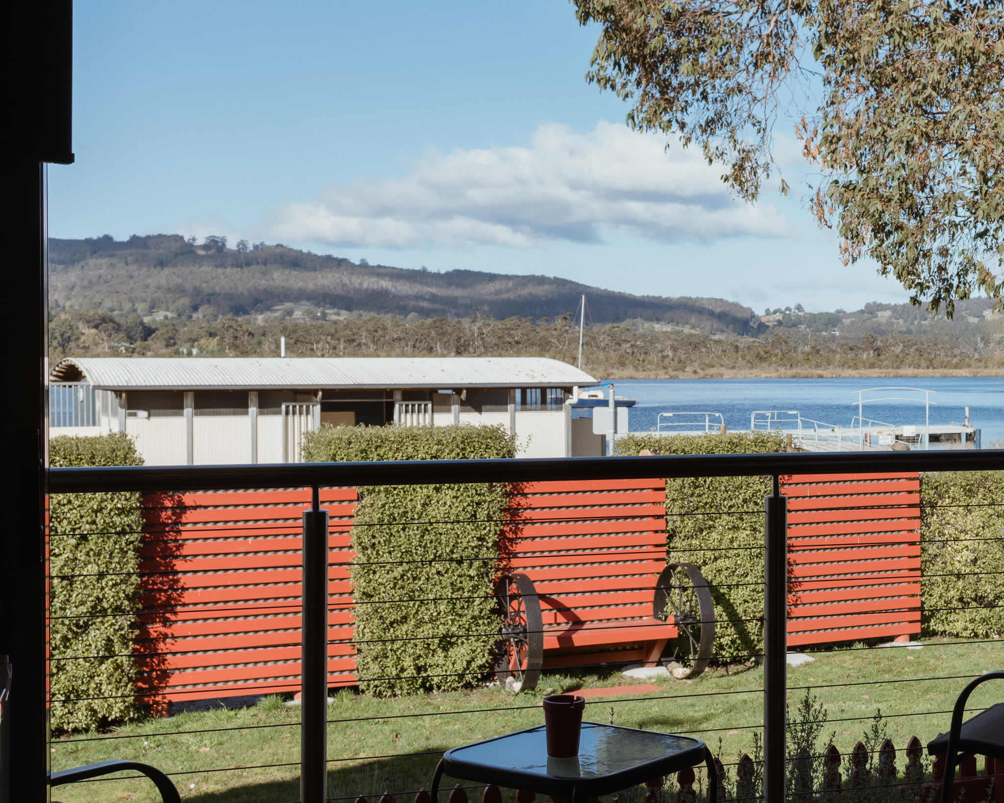 Huon River Sunrise Suite - Gallery Image 15
