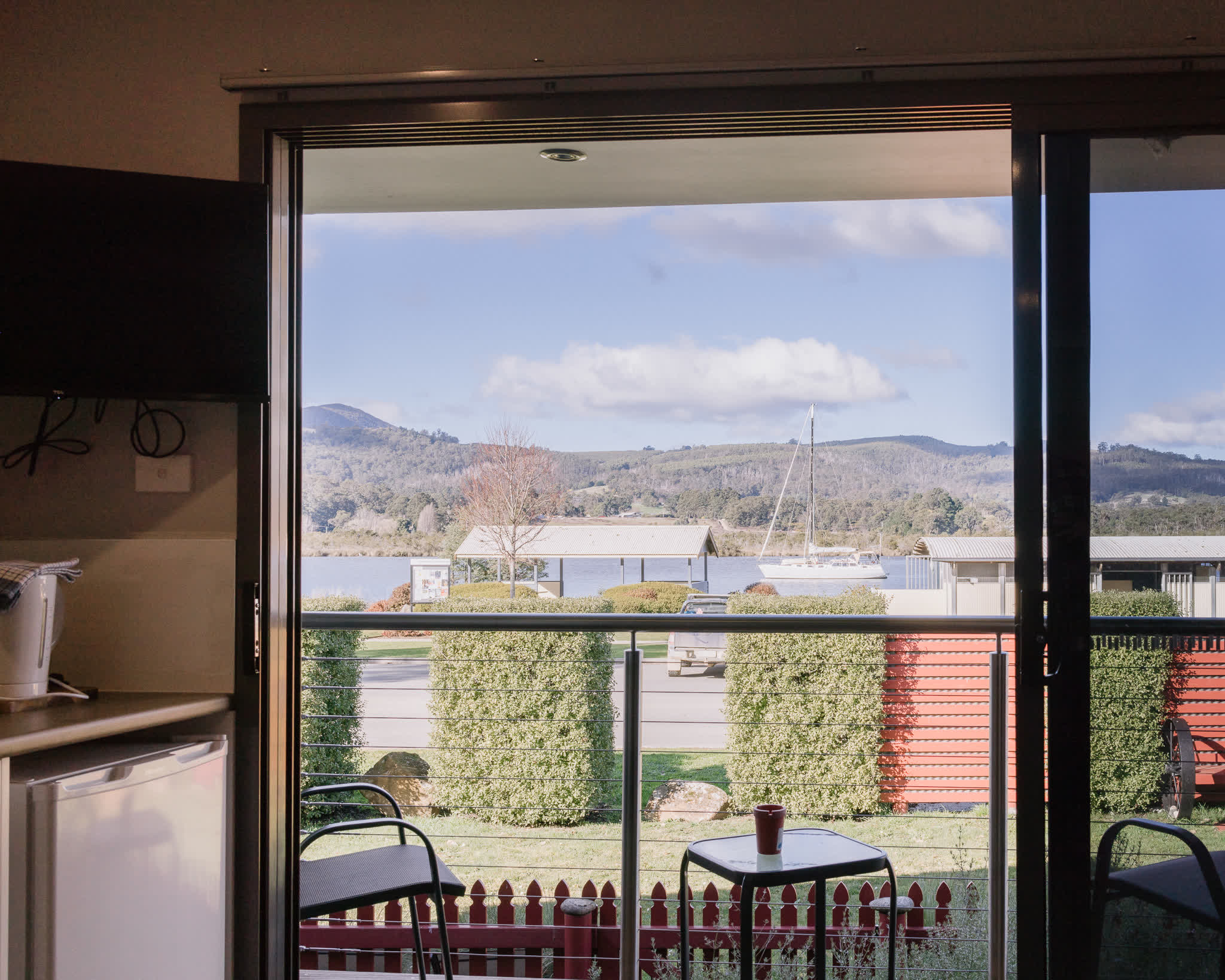 Huon River Sunrise Suite - Gallery Image 16