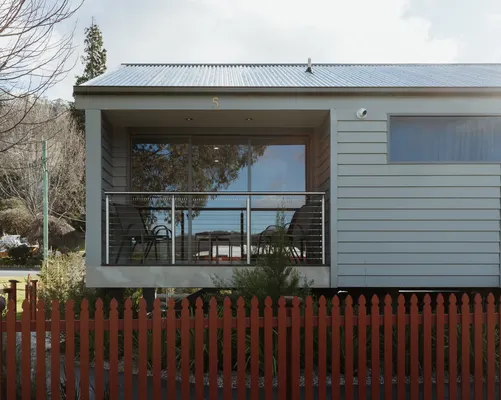 Huon River View Suite