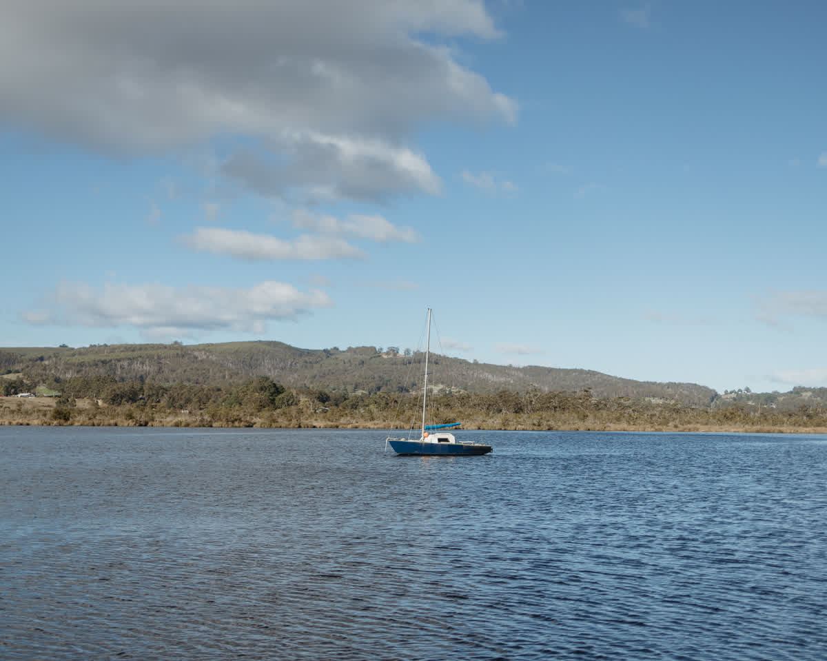 Huon River View Suite - Gallery Image 24