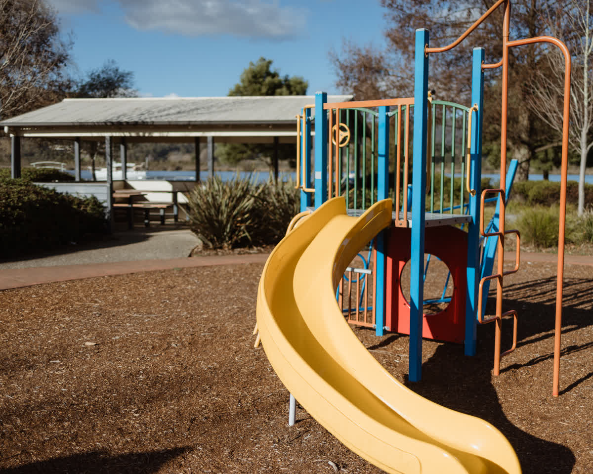 Huon River View Suite - Gallery Image 28