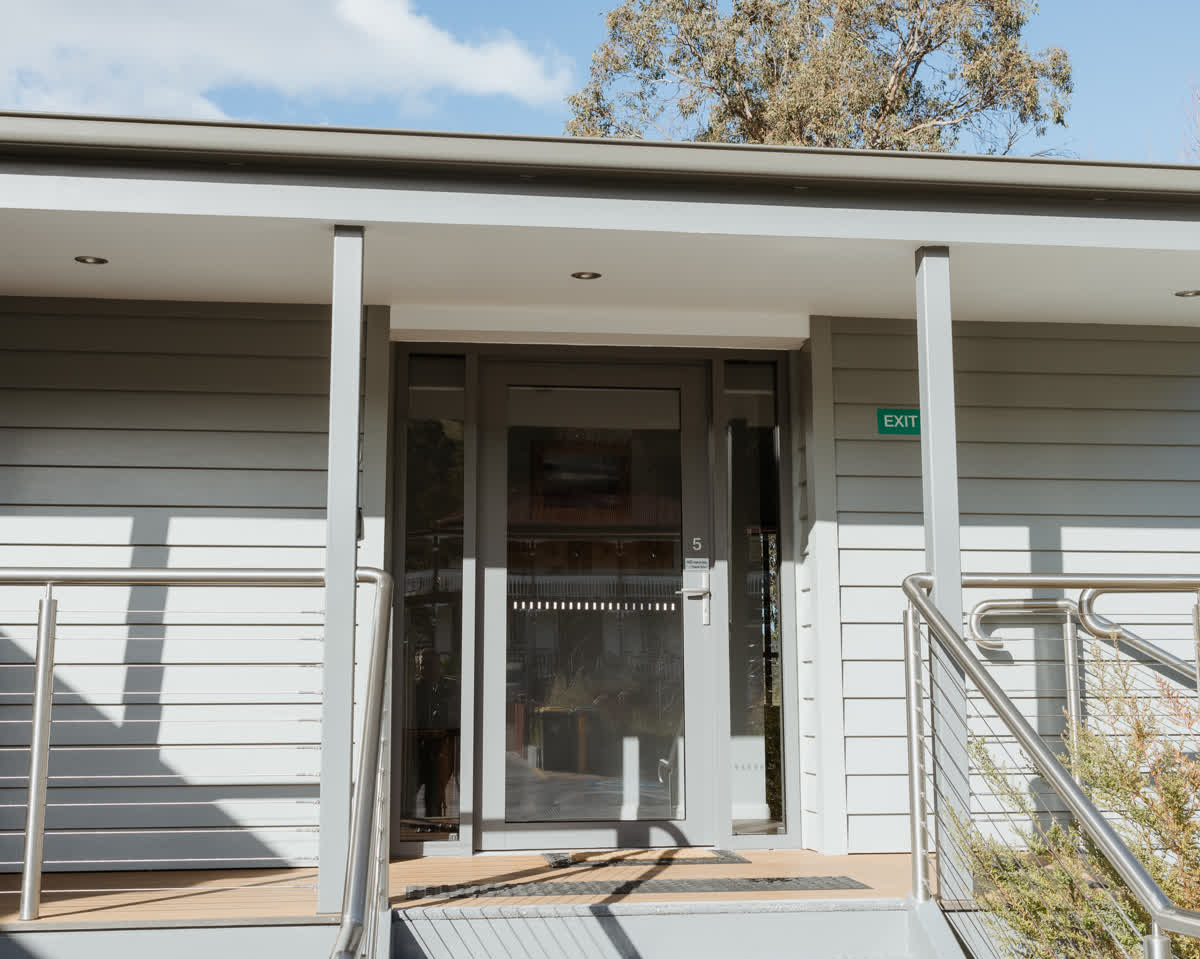 Huon River View Suite - Gallery Image 4