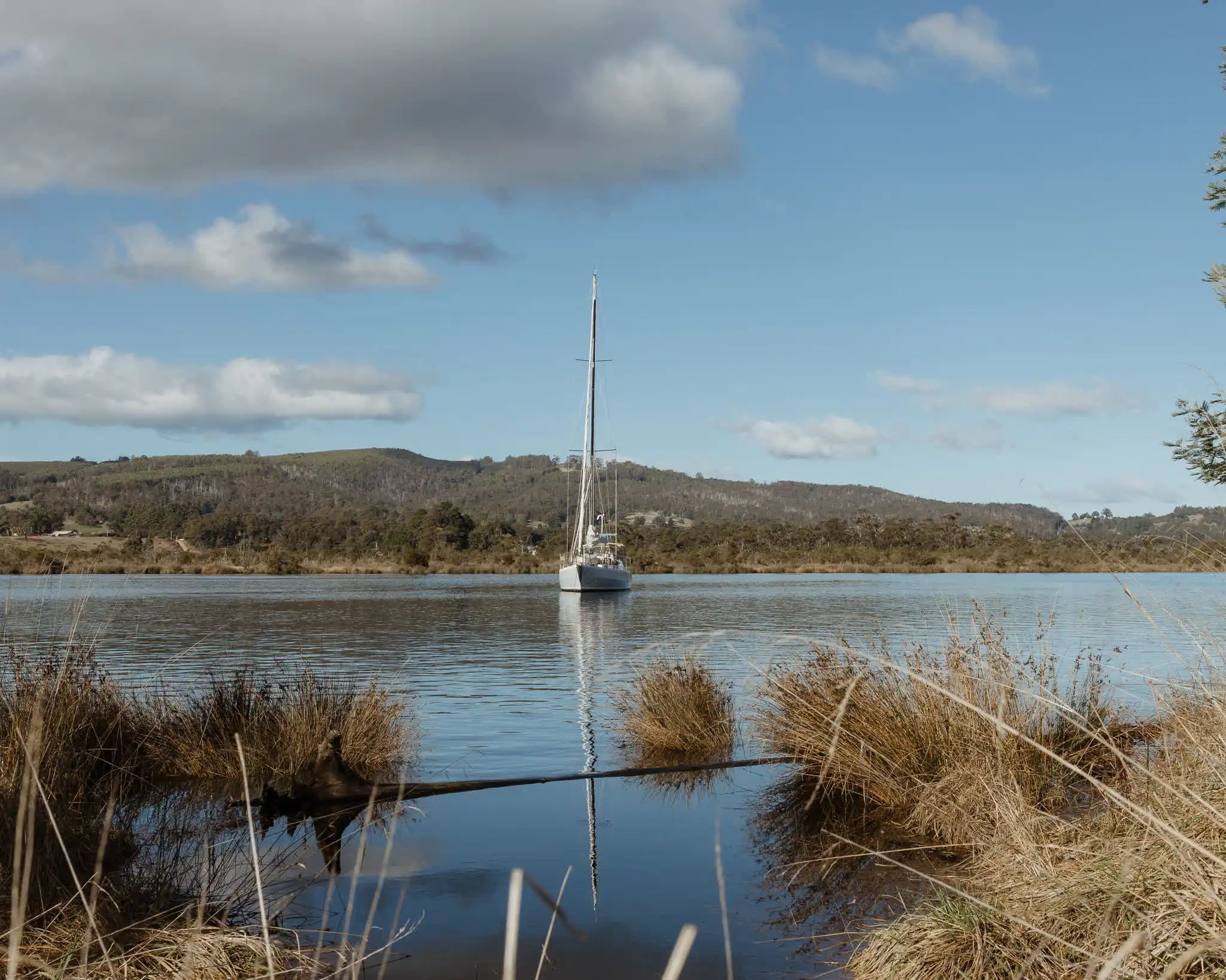 Boat Reflections accommodation in the Huon Valley, photo by Tasmanian wedding celebrant Josh Withers